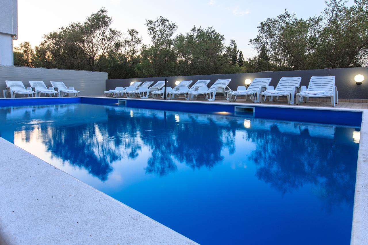 Scandinavian Hotel - Ulcinj Ulqin Extérieur photo