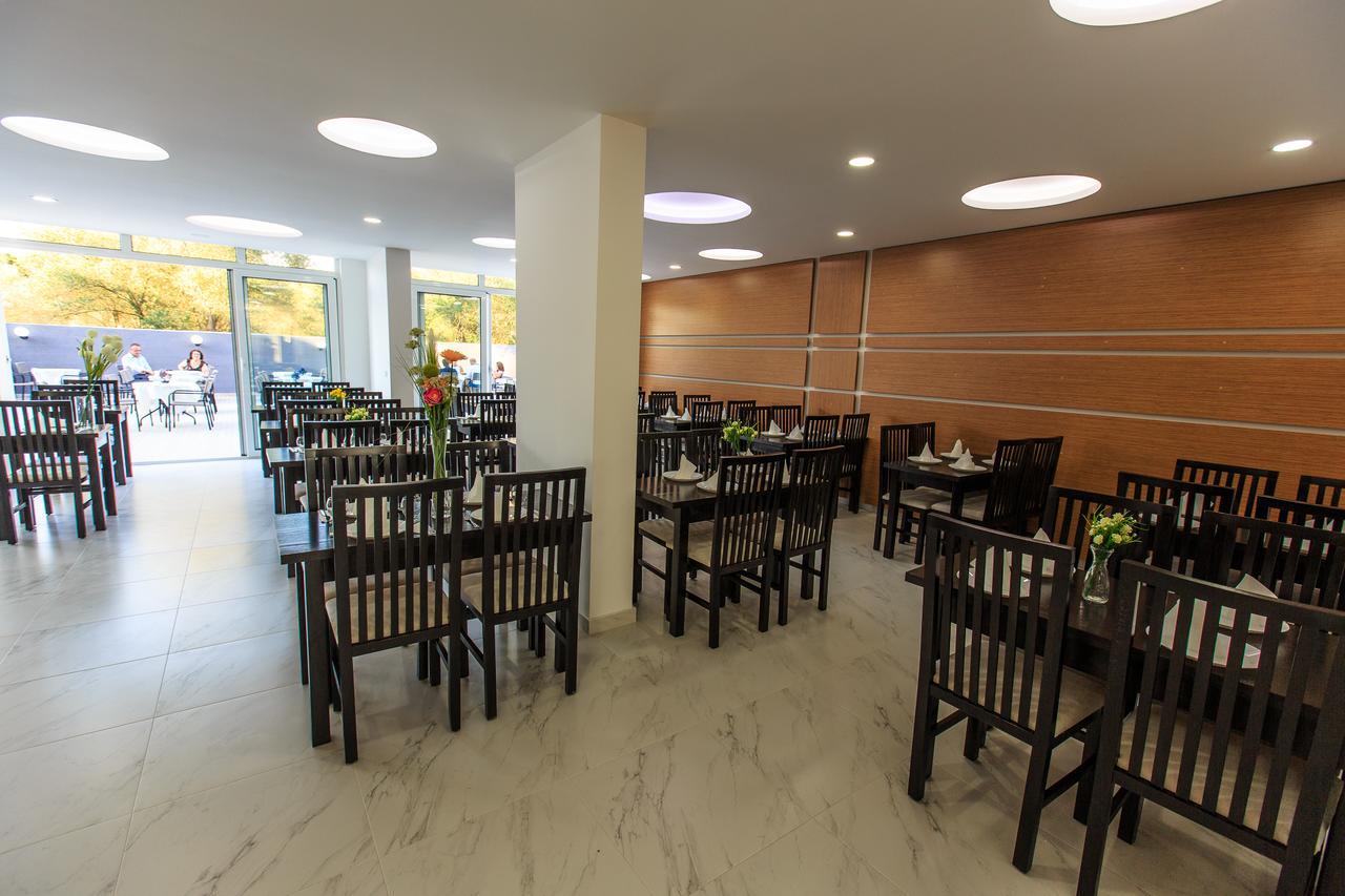 Scandinavian Hotel - Ulcinj Ulqin Extérieur photo
